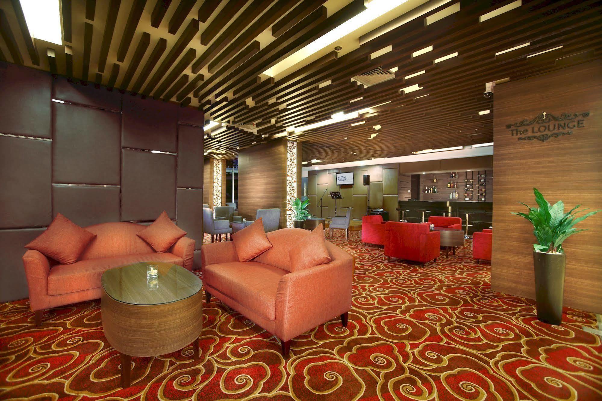 Aston Madiun Hotel & Conference Center Exterior foto